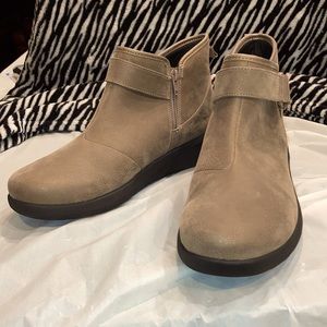 Cloudsteppers by Clarks Ankle Boots 